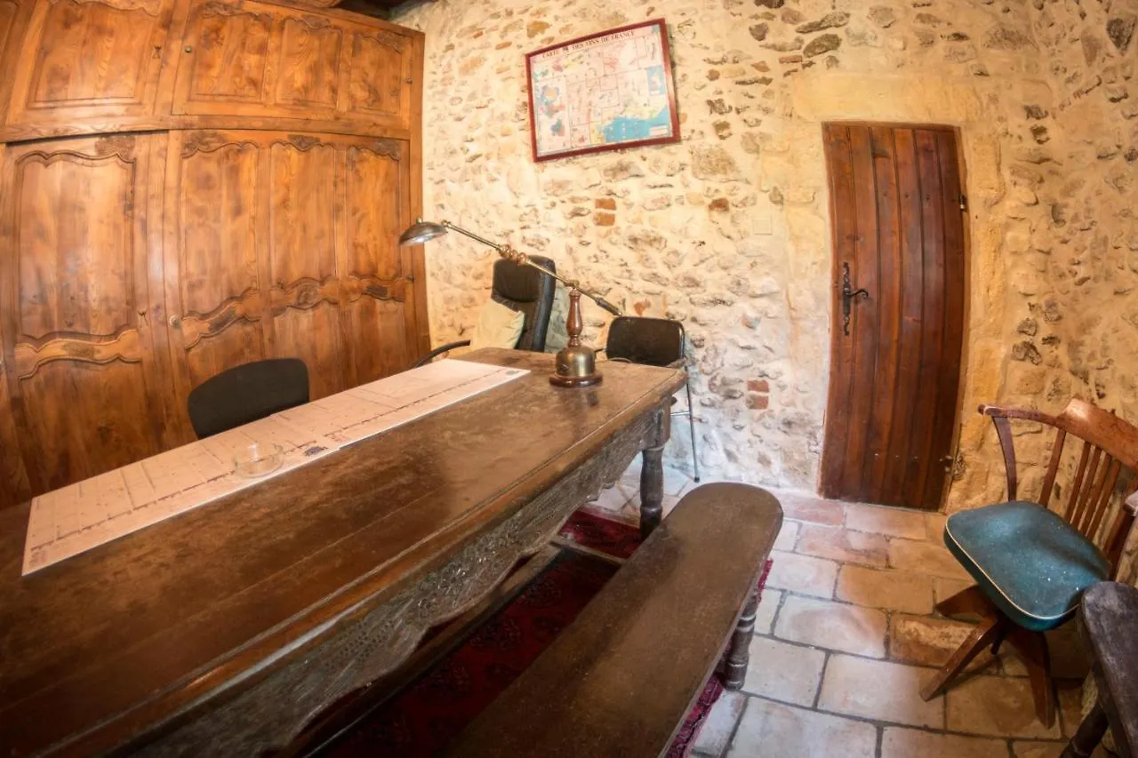 Lou Mas Dou Juge Hotel Saintes-Maries-de-la-Mer 0*,  France